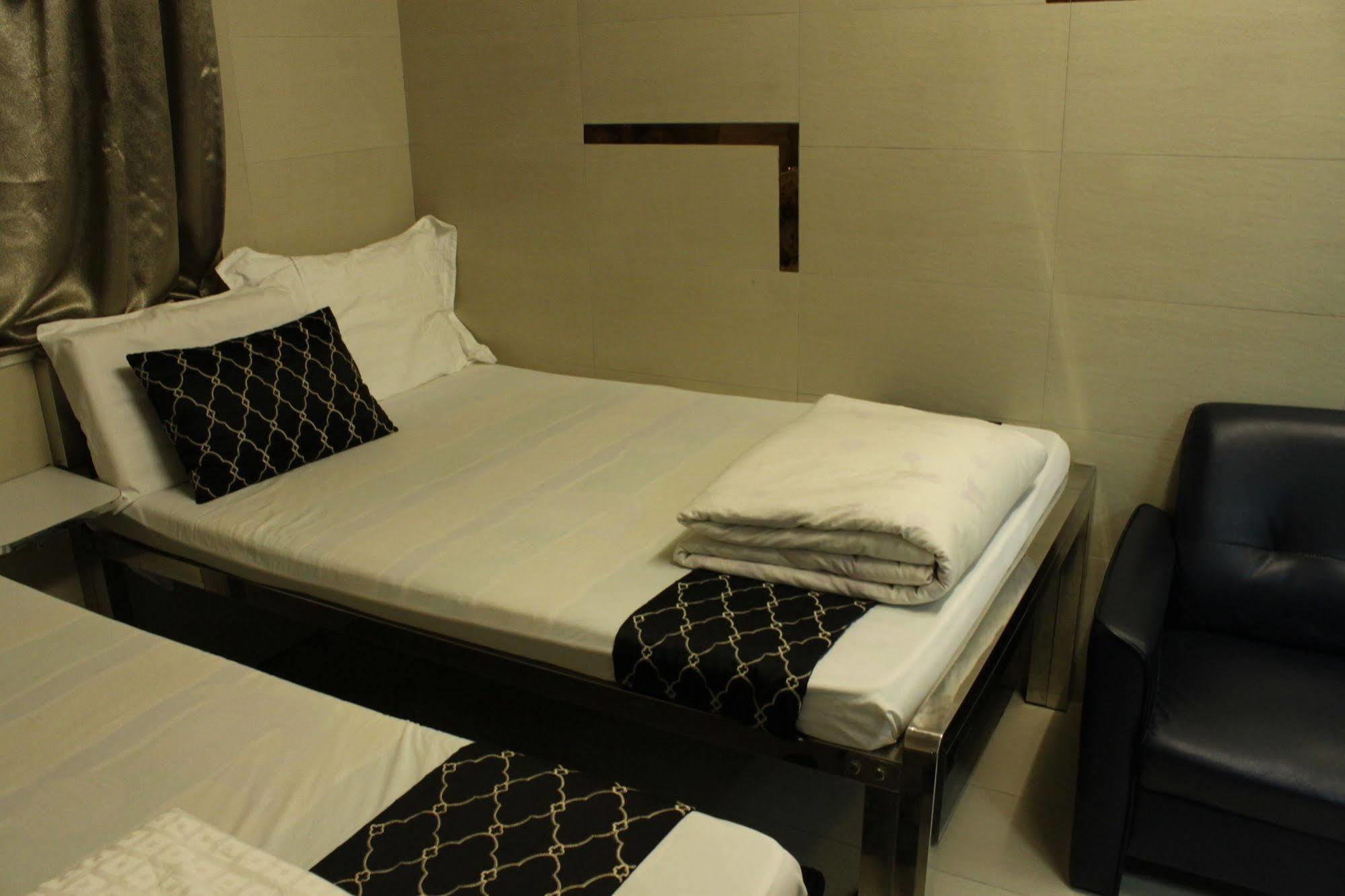 Osaka Hostel Hong Kong Ngoại thất bức ảnh