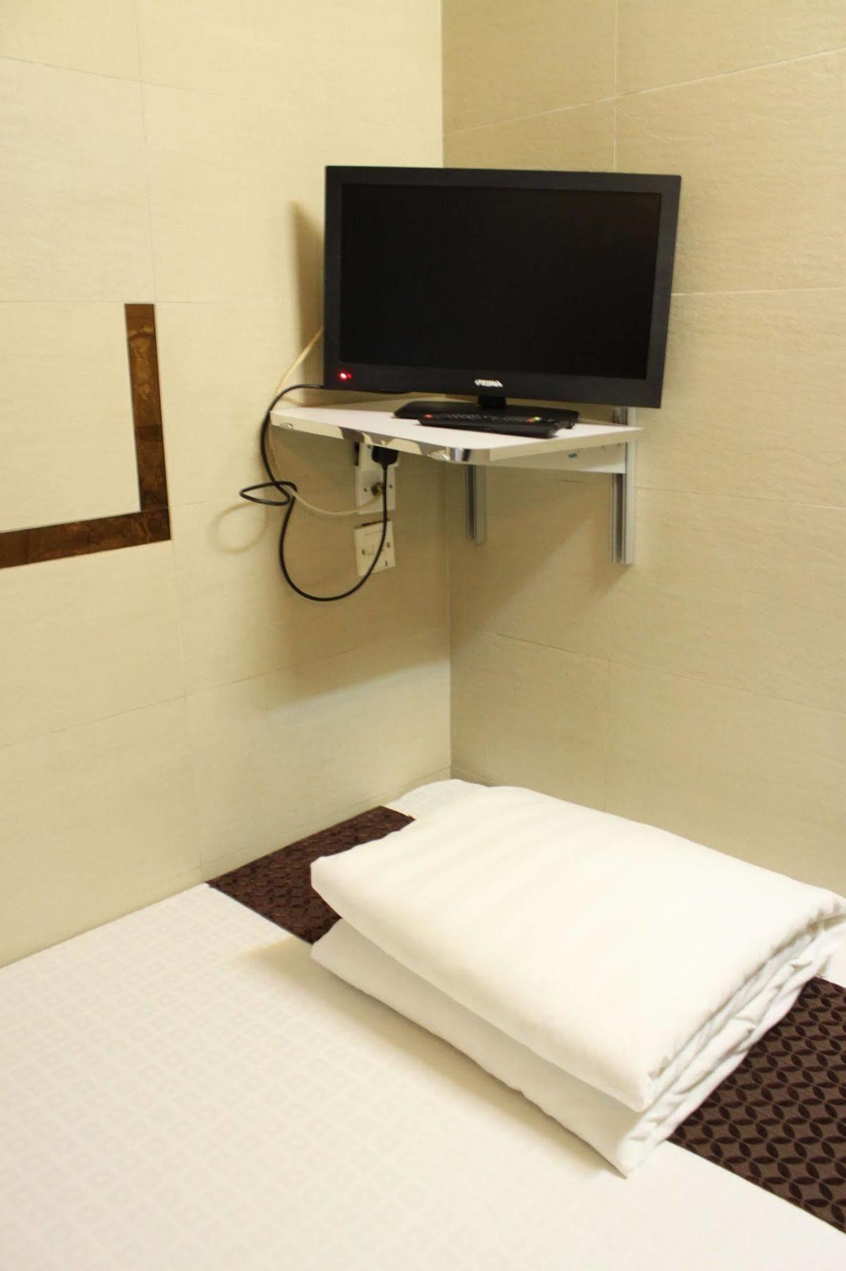 Osaka Hostel Hong Kong Ngoại thất bức ảnh