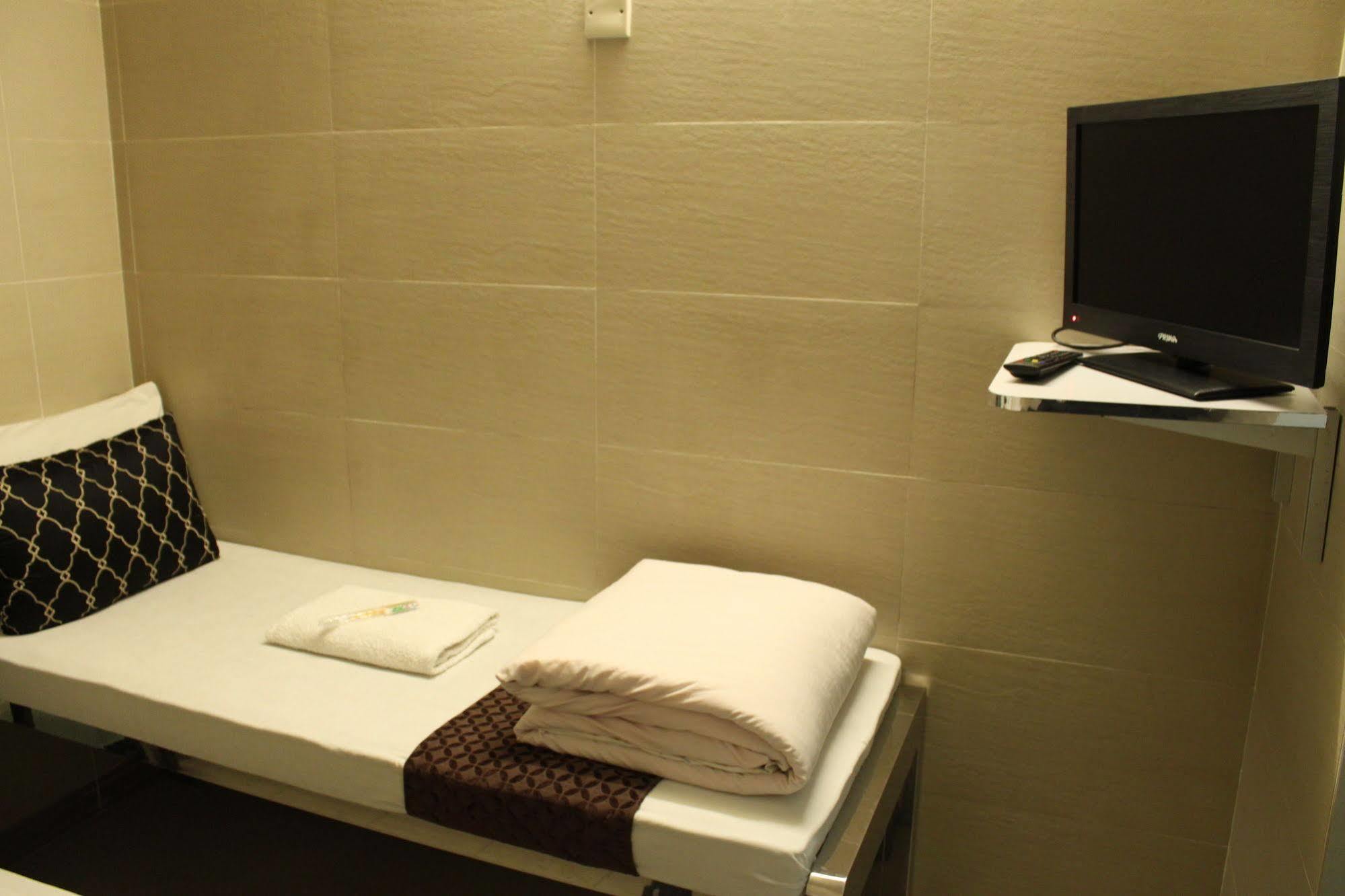Osaka Hostel Hong Kong Ngoại thất bức ảnh
